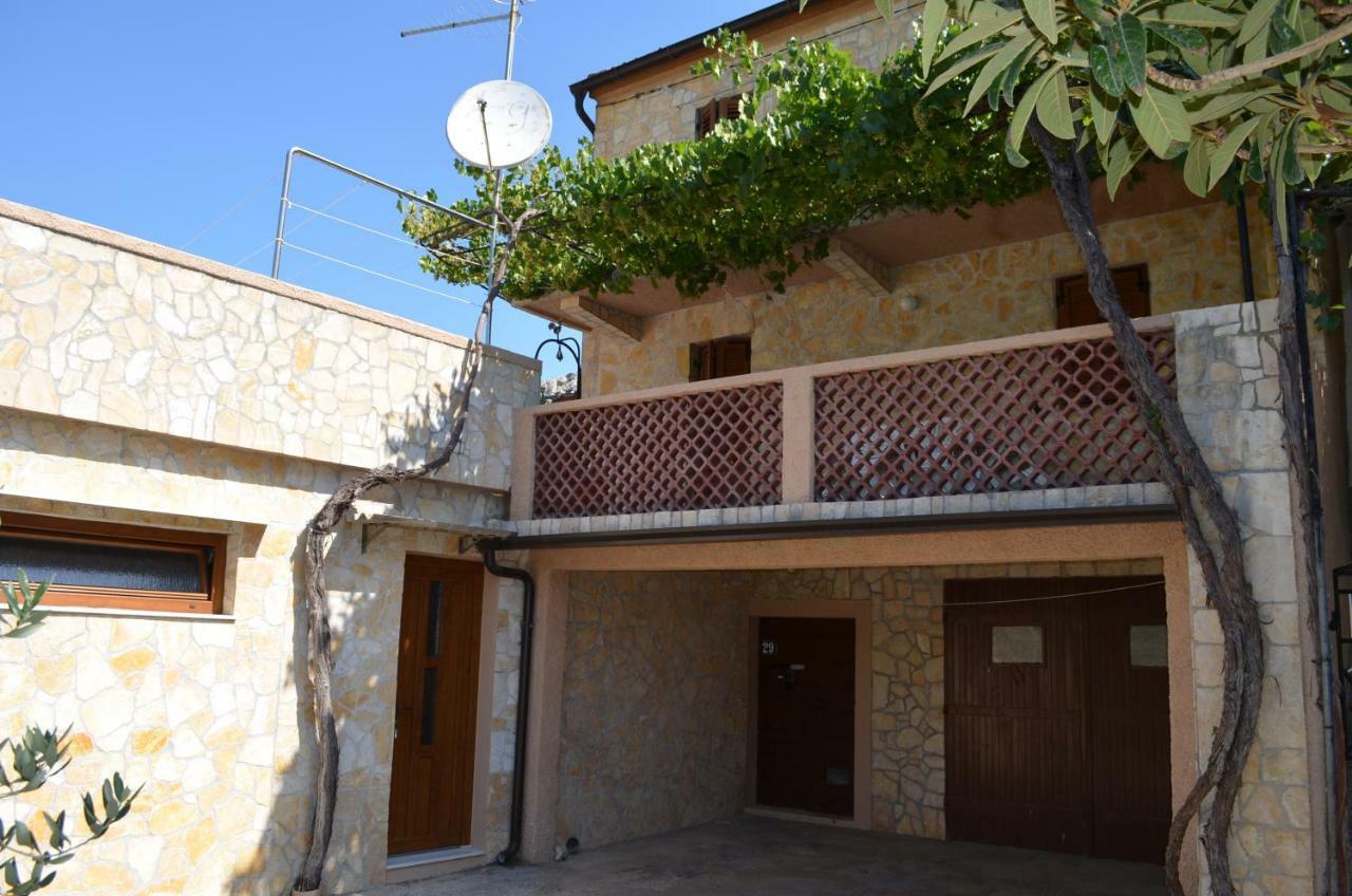 Holiday Home Garina Draga Bašćanska Exteriér fotografie