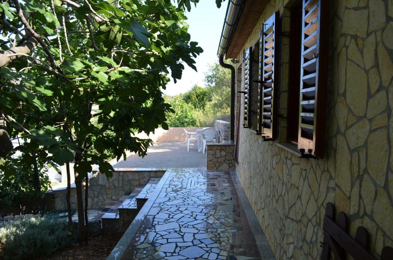 Holiday Home Garina Draga Bašćanska Exteriér fotografie